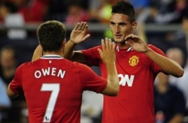 Оуен пристигна в Стоук за финални преговори