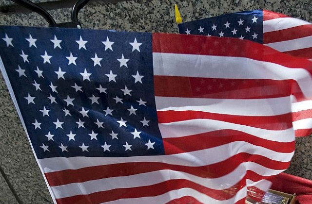 Америка си измива ръцете