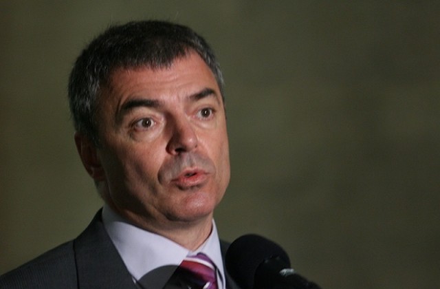 Министър Сергей Игнатов пристига в Съединение