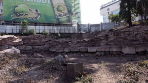 Предвиждат градинка и място за отдих до Западната порта на