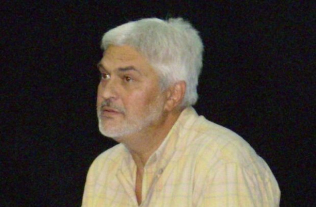 О.Дяков: Театърът е финансово стабилен и готов за новия сезон