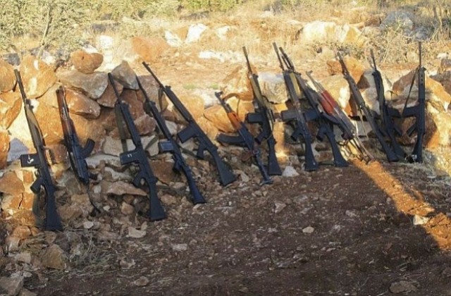 Пратка български оръжия за Мали са блокирани в Гвинея