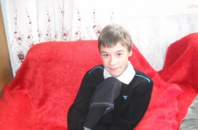 Благотворителен мач за Алекс и Александър