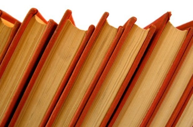 Японец откраднал 900 книги