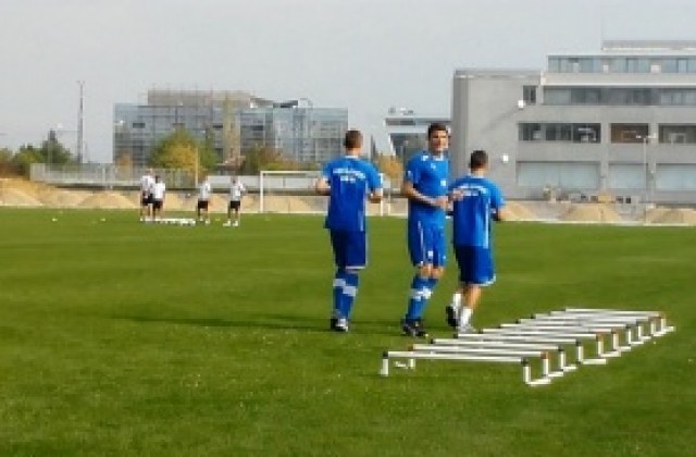 ВИДЕО: Сините владеят топката все по-сигурно