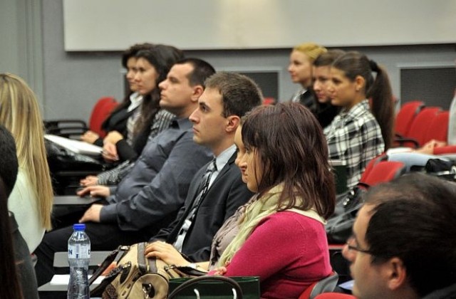 Защо младите хора се връщат в България?