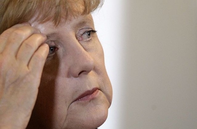 Книга представя Ангела Меркел като женския вариант на Дон Корлеоне