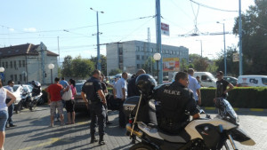 Двама пострадали след масов бой на паркинга на Макдоналдс