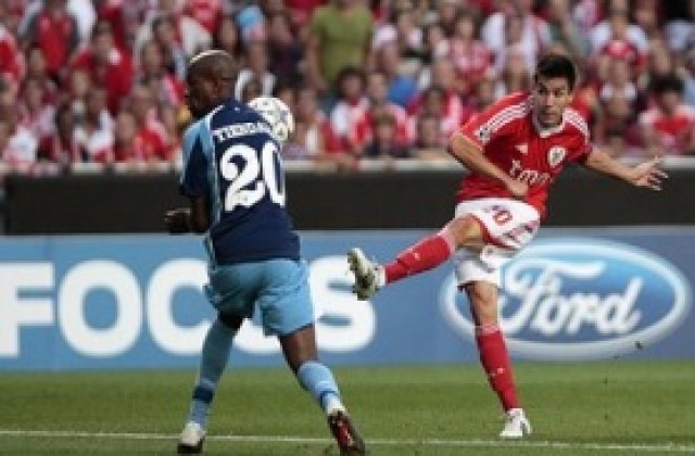 Суонси привлече холандски бранител