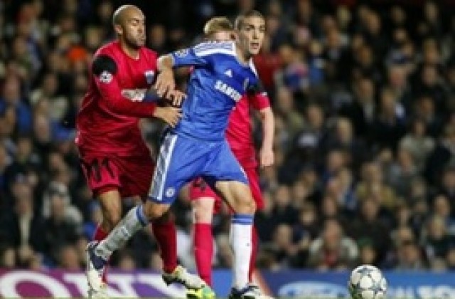 Валенсия готви офанзива за халф на Челси