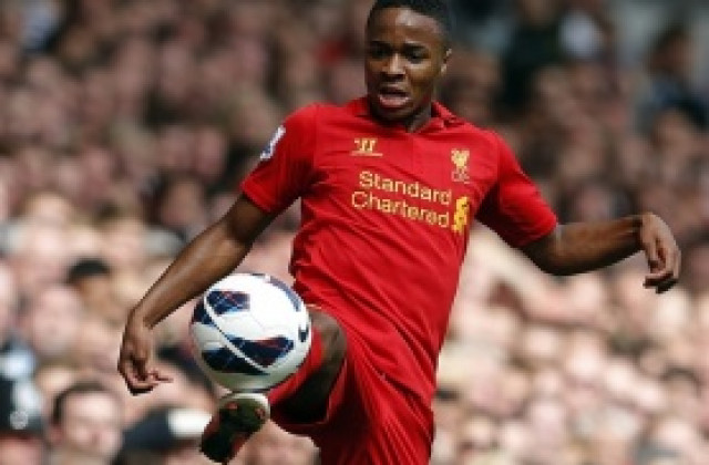 Ходжсън принуден да дава обяснения за  повиквателната на Стърлинг