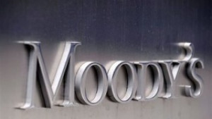 Moody s предупреди че може да понижи рейтинга на САЩ