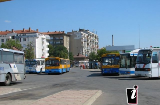 Няма да се вдигат цените на билетите за автобус в Казанлък, засега