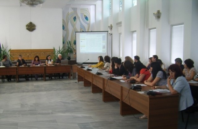 130 договора по оперативни програми за 289 519 913 лв. в областта