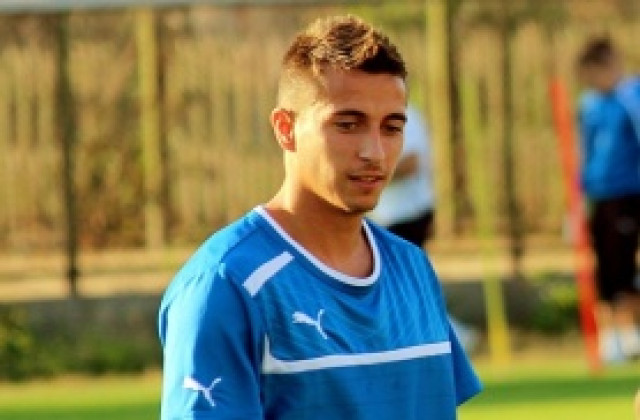 Илиян Йорданов подписа за 3 години с Левски