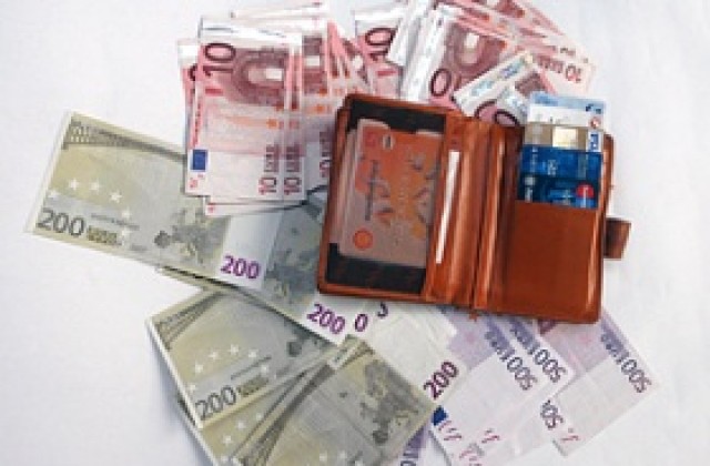 Увеличават заплатите в пътната агенция