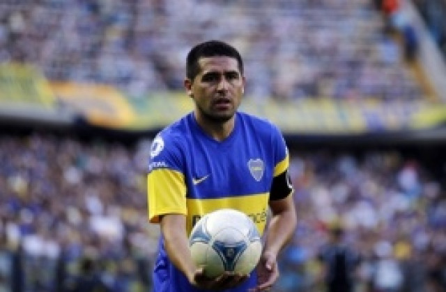 Иниеста: Рикелме е един от най-добрите в света