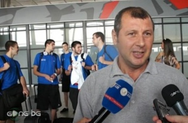 Петко Делев поема баскетболния отбор на Икономическия университет