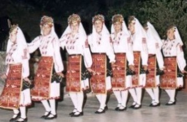 Първи фолклорен събор организира луковитско село