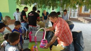 Подаръци за децата от детските заведения в Стралджа
