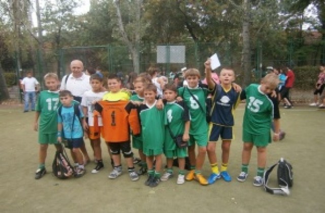 3000 лв. награден фонд раздаде кметът Паунов на ученици-спортисти