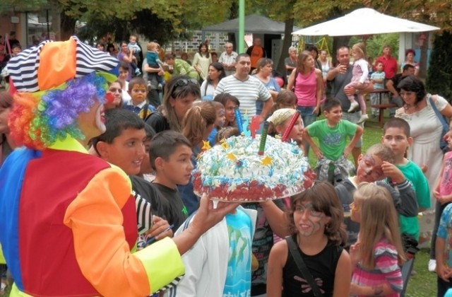 Пъстър и весел рожден ден в зоокъта в Павликени