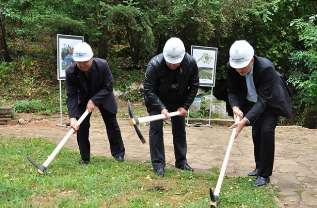 Започва строителството на развлекателния парк Леденика