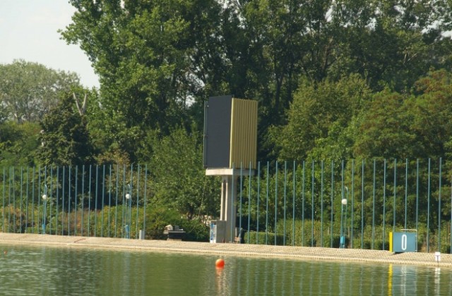 Състезание по триатлон на Гребната база