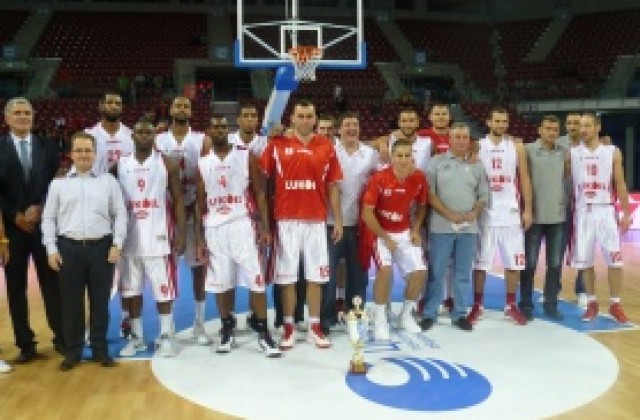 Лукойл набира скорост, победи Цървена звезда за трето място в домашния турнир