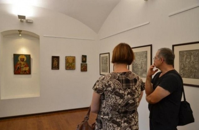 Галерия Масларски показва своя колекция във Велико Търново
