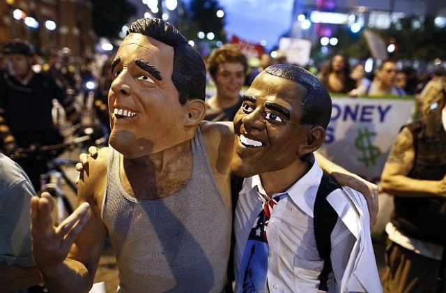 Двойници на Обама и Ромни разиграват предизборна кампания