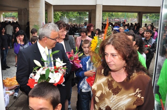 Близо 2000 са първокласниците във Врачанско