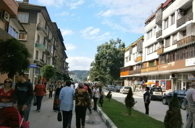 Информационна среща по проект за насърчаване ученето през целия живот