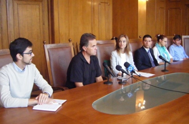 Мартеницата излиза зад граница