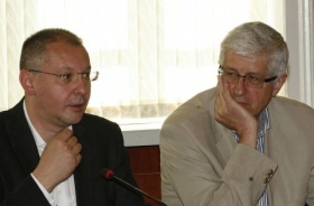Станишев съветва Овчаров да съди шефа на АЕЦ Козлодуй Валентин Николов
