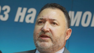 СДС иска 10 от данъка върху доходите на хората да