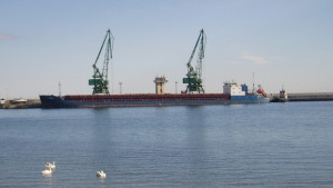 Решено Кабинетът спира японския заем за пристанището