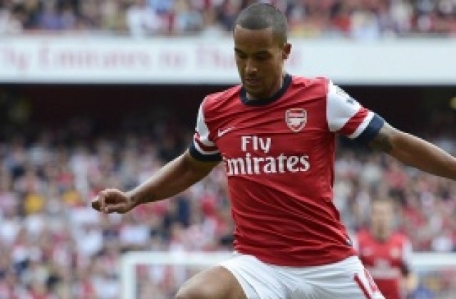 Венгер наказва Уолкът заради отказа му да преподпише