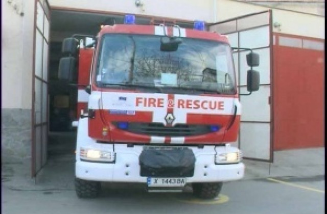 Мотопед горя миналата нощ на улица в Плевен