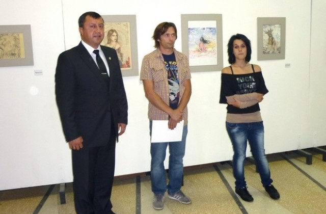Единадесетокласничка с пета изложба в Павликени
