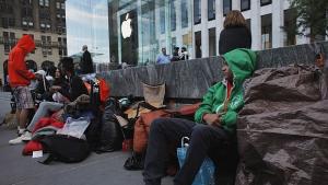 Ентусиасти ще нощуват пред магазина на Apple в Ню Йорк