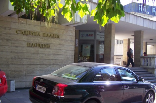 Прокуратурата иска постоянен арест за 3-ма ДДС измамници