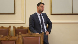 Добрев Трябва да имаме погъвкава политика за акциза за да
