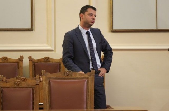 Добрев: Трябва да имаме по-гъвкава политика за акциза, за да влияем на цените на горивата