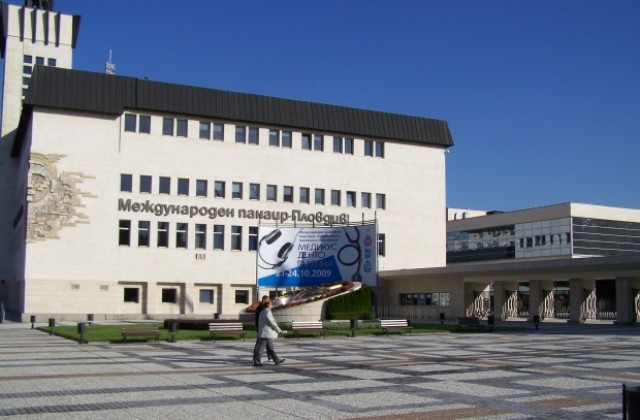 За първи път пращаме пощенски картички от телефона