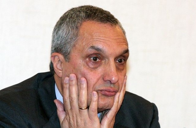 Вдигането на заплатите било предизборен ход според Иван Костов