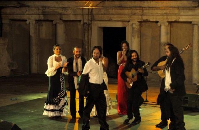 Горещо фламенко с Антонио Ередия на Античния театър