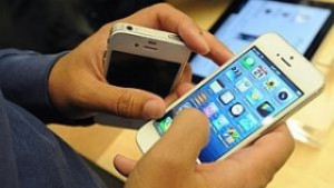 Шефът на Apple определи търсенето на iPhone 5 като невероятно