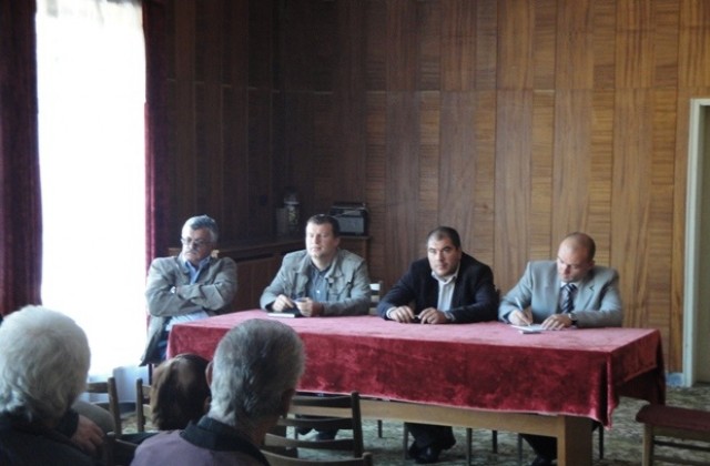 Народният представител Цветомир Михов се срещна с жителите на село Враниловци