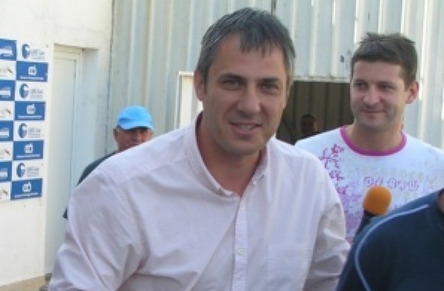 Адалберт Зафиров преговаря за треньорския пост в Черно море